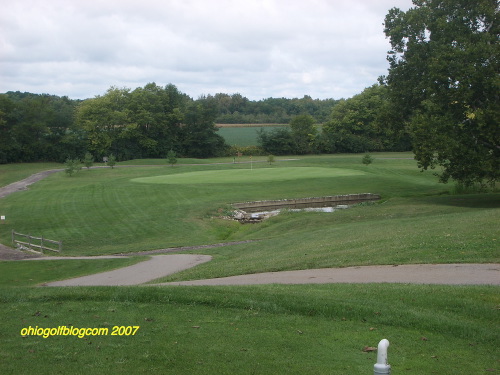 Par 3 second hole at Split Rock