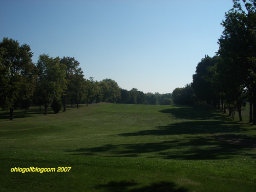 Par 5 second hole at Bridgeview