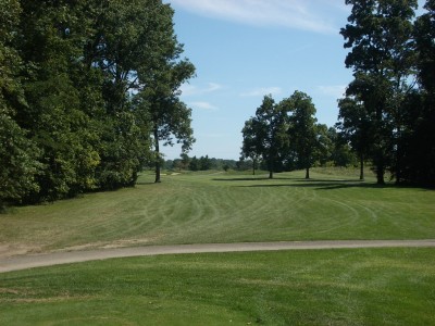 418 yard par 4 13th hole at Royal American